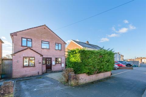 208 Allison Road, Bristol, BS4 4NZ