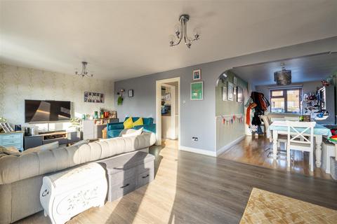 208 Allison Road, Bristol, BS4 4NZ