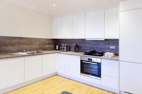 2 bedroom apartment to rent, Hamlet Gardens, London W6