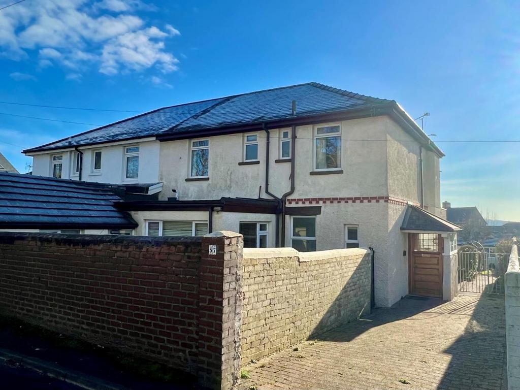 West Road, Bridgend County Borough, CF31 4HQ 4 bed semidetached house