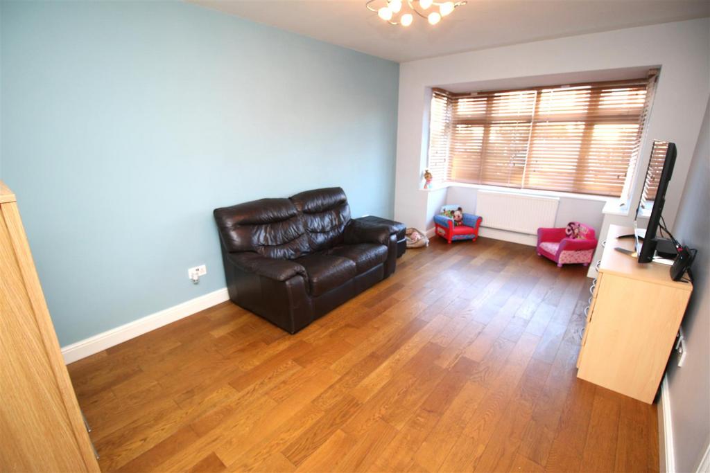 Glenwood Gardens, Bedworth 3 bed link detached house for sale £279,950