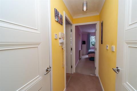 1 bedroom apartment for sale, Ryland House, Edge Lane, Chorlton