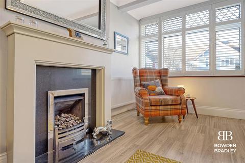 64 Uplands Road, Woodford Green, IG8 8JN