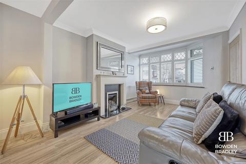 64 Uplands Road, Woodford Green, IG8 8JN