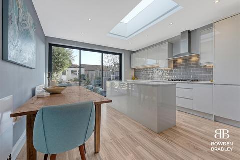 64 Uplands Road, Woodford Green, IG8 8JN