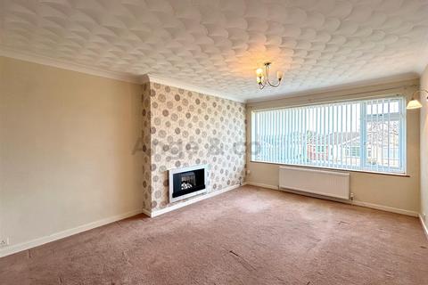 2 bedroom detached bungalow for sale, Claydon Drive, Lowestoft