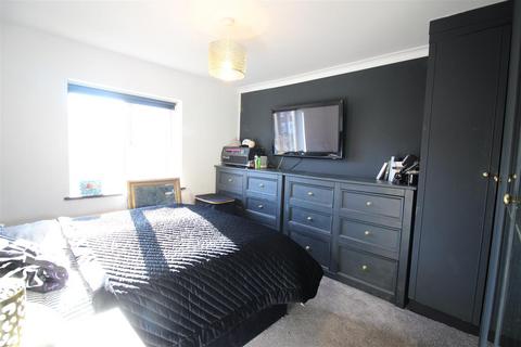 152 Carters Mead, Harlow, CM17 9EU