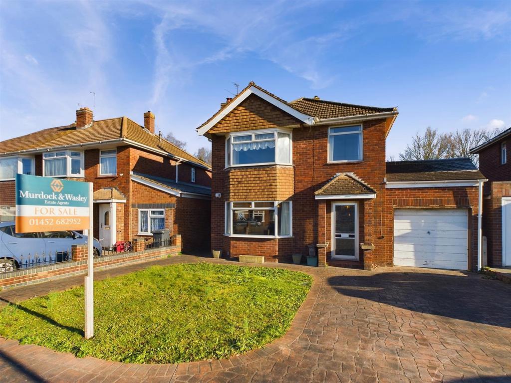Lavington Drive, Longlevens, Gloucester 3 bed detached house for sale