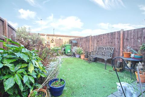 20 Jacksons Drive, Cheshunt, Waltham Cross, EN7 6HN