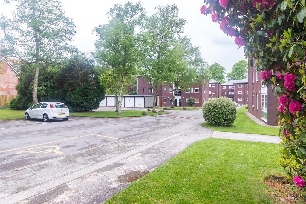 Mersey Road, Heaton Mersey, Stockport 1 bed ground floor flat for sale