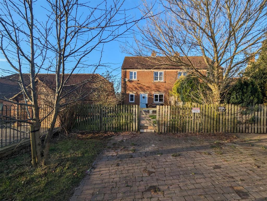 The Stackyard, Croxton Kerrial 3 bed semi-detached house - £200,000