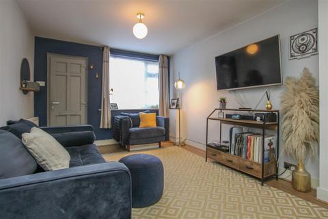 2 bedroom cottage for sale - St. Peters Road, Warley, Brentwood