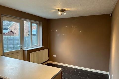 3 bedroom end of terrace house to rent, Elgar Drive, Shefford, Beds