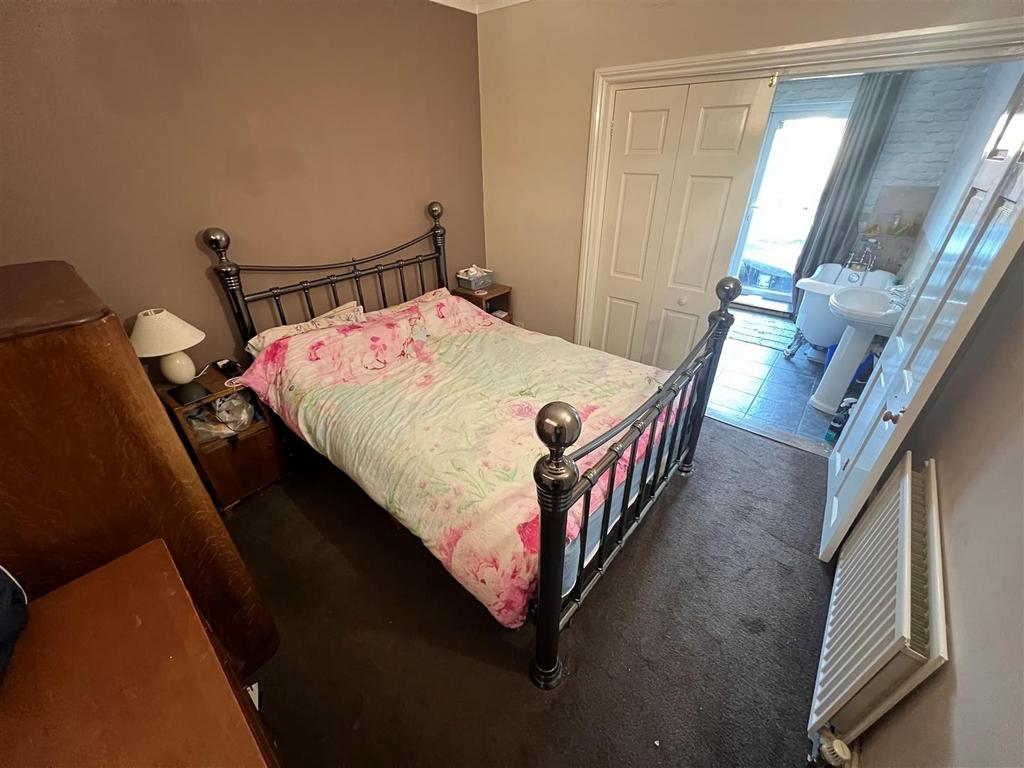 Dining room/ground floor bedroom