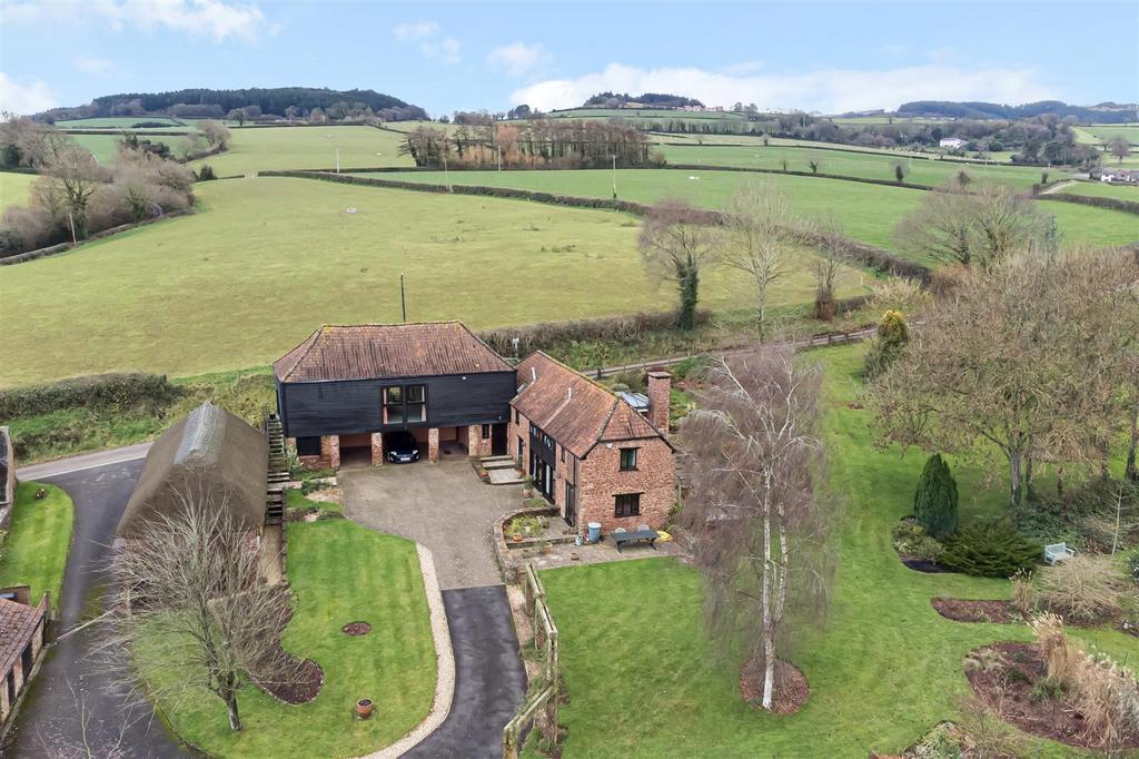Higher Vexford, Lydeard St. Lawrence, Taunton 4 bed detached house for