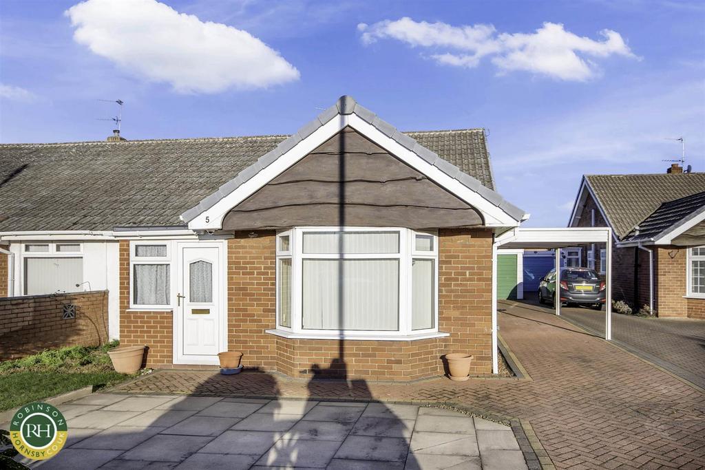 Mercel Avenue, Armthorpe, Doncaster 3 bed semidetached bungalow for