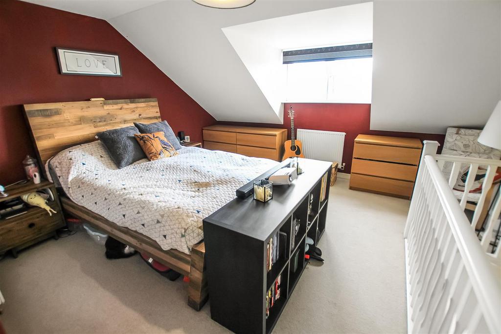 Bedroom One (1).JPG