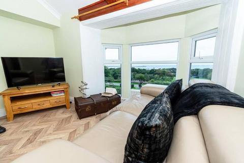 2 bedroom maisonette to rent, SERVICED ACCOMODATION Sleeps 4 - The Seaview, Seaview Terrace, South Shields