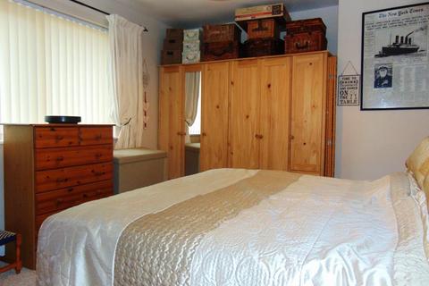 2 bedroom maisonette for sale, Fountain Court, Waterside