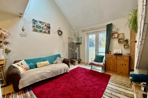 1 bedroom house for sale, Paulsgrove, Orton Wistow, Peterborough