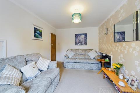 11 Broadcoombe, South Croydon, CR2 8HX