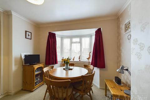 11 Broadcoombe, South Croydon, CR2 8HX