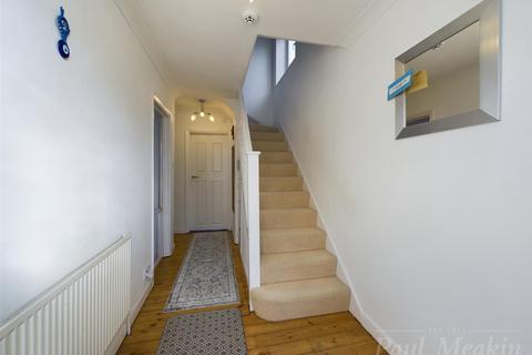 28 Old Farleigh Road, South Croydon, CR2 8PE