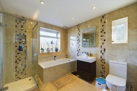 28 Old Farleigh Road, South Croydon, CR2 8PE