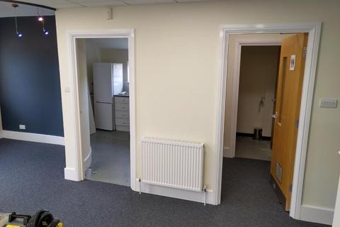 Property to rent, Stoke Road, Rochester