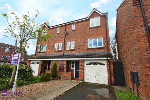 4 bedroom townhouse for sale, Bellfield View, Bolton, BL1