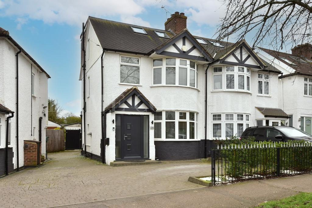 Auckland Road, Potters Bar, EN6 4 bed semidetached house for sale £