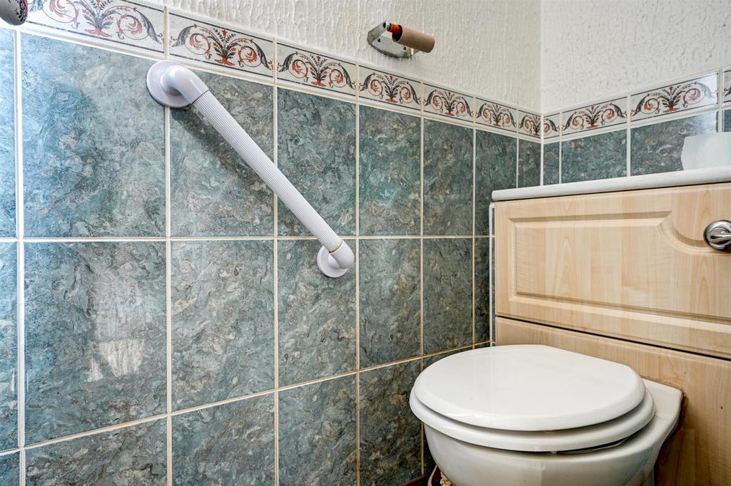 Separate WC.jpg