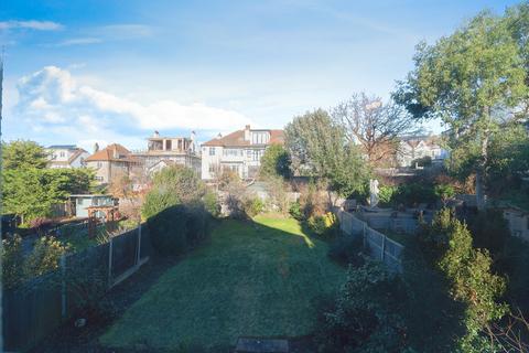 4 bedroom detached house for sale, Crosby Road, Westcliff-on-sea, SS0