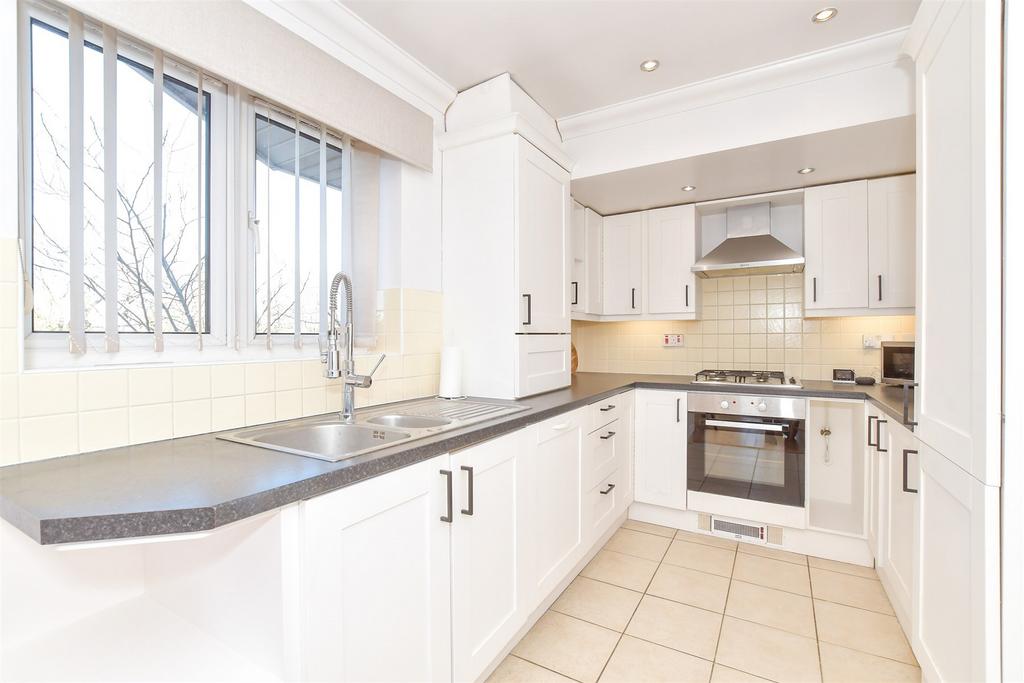 Henderson Road, Eastney, Portsmouth... 1 bed apartment for sale £165,000