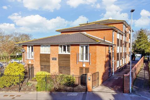 1 bedroom apartment for sale, Henderson Road, Eastney, Portsmouth, Hampshire