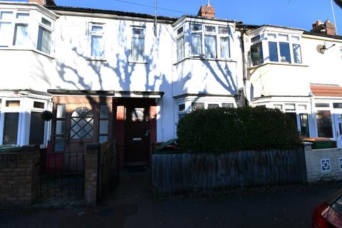 3 bedroom terraced house for sale - Gresham Road,  London, E16