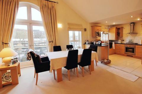 2 bedroom flat for sale, Steam Mill Street, Chester, Cheshire, CH3