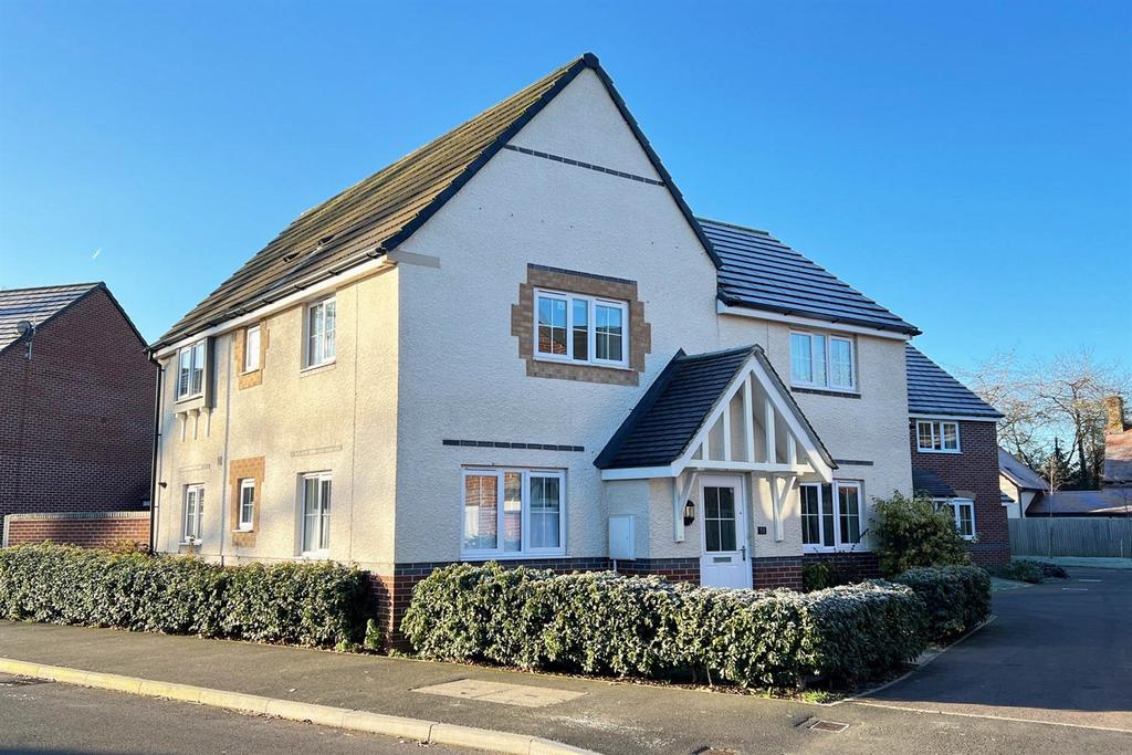 Mantella Drive, Hampton Dene, Hereford, HR1 4 bed detached house for