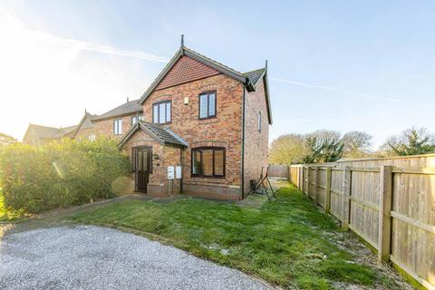 4 Manor Court, Stallingborough, Grimsby, DN41 8TQ