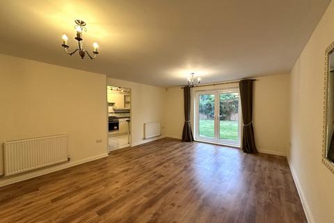 2 bedroom flat to rent, Woodville Court, Stafford Close, Oakwood, N14