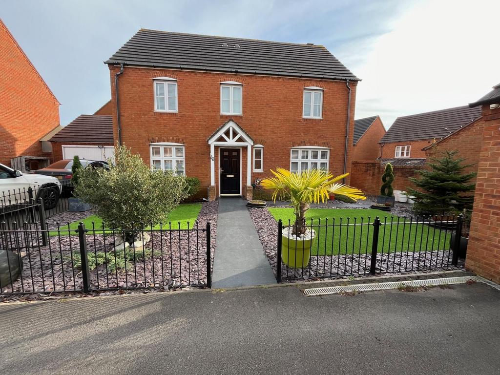 Maes Slowes Leyes, Rhoose, CF62 4 bed detached house for sale £425,000