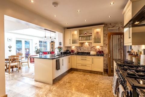 64 Barnfield Crescent, Wellington, Telford, TF1 2EX