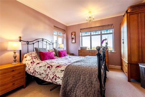 64 Barnfield Crescent, Wellington, Telford, TF1 2EX