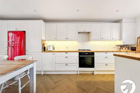 4 Christopher Road, Chatham, ME4 5NQ