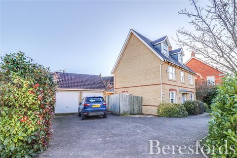 57 Baynard Avenue, Little Dunmow, Dunmow, CM6 3FF