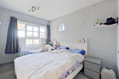 2 bedroom flat for sale, South Point, Emerald Quay, Shoreham Beach, West Sussex, BN43