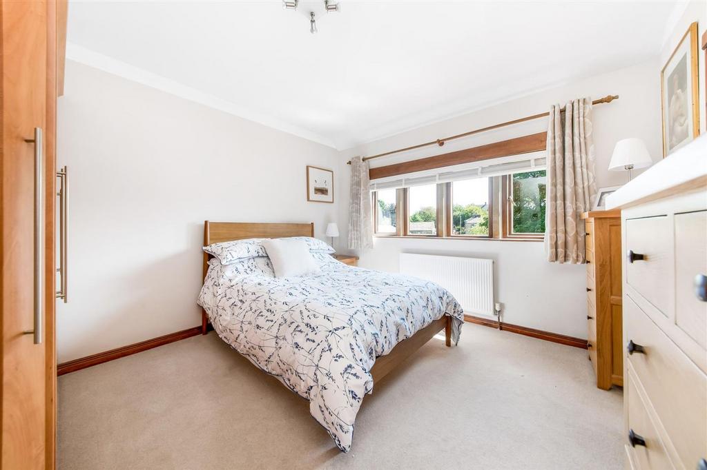 Marsh Lane, Shepley, HD8 4 bed detached house for sale £425,000