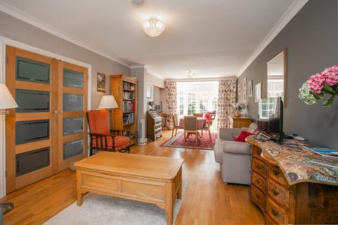 12 Cobay Close, Hythe, CT21 6AA