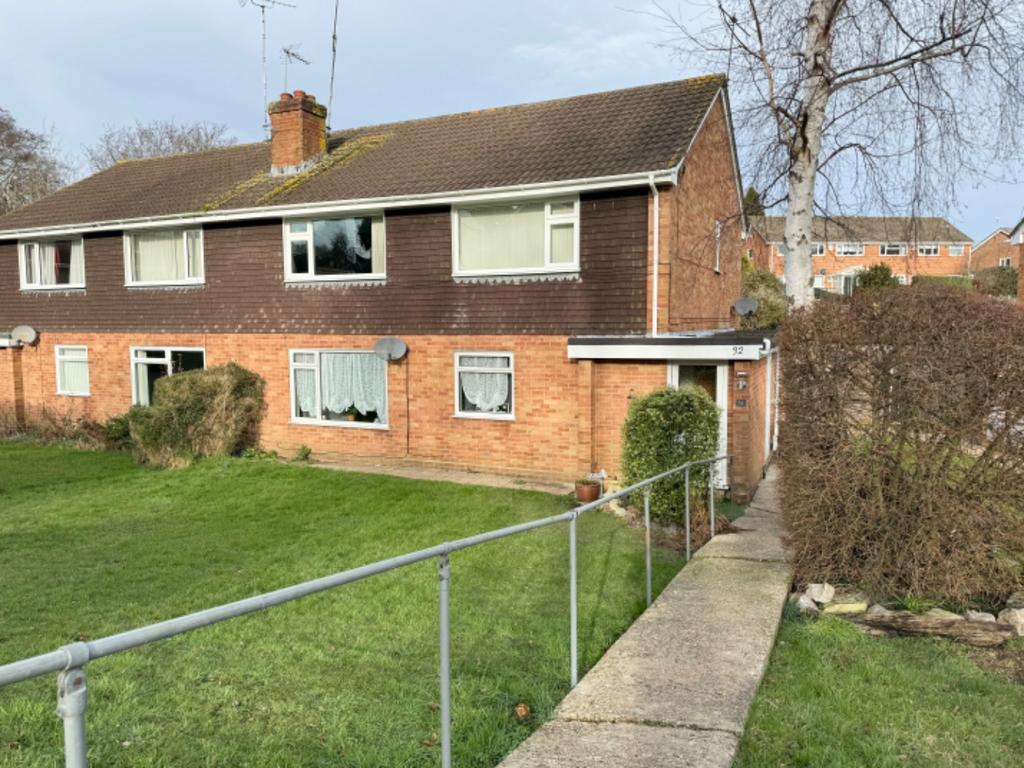 Whittington Close, Hythe, Southampton, Hampshire, SO45 2 bed