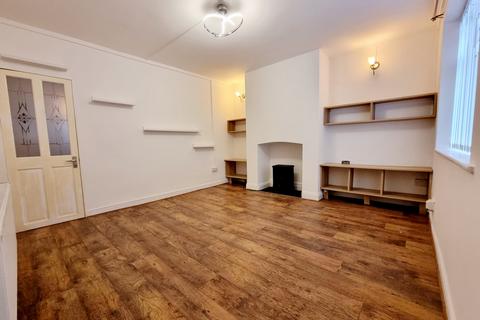 2 bedroom terraced house to rent, Thames Road, Sutton leach, WA9